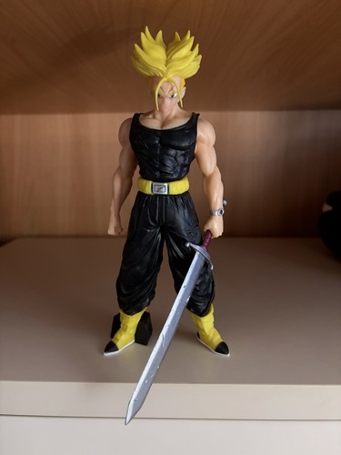Action figure trunks super - figure,